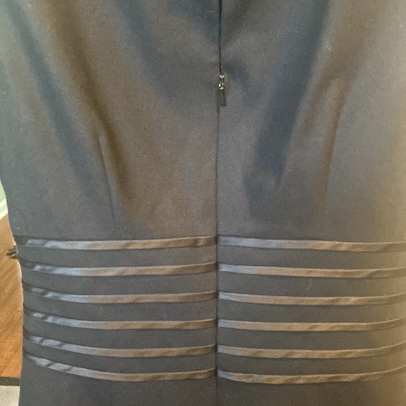 PRE-OWNED Banana Republic Women’s Black Sheath Dress Sleeveless Dress - Picture 10 of 12